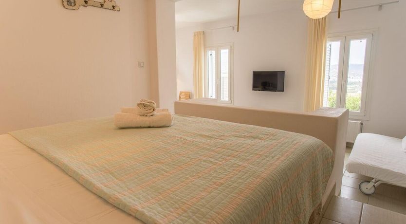 Photo of Watching the Ships Roll In