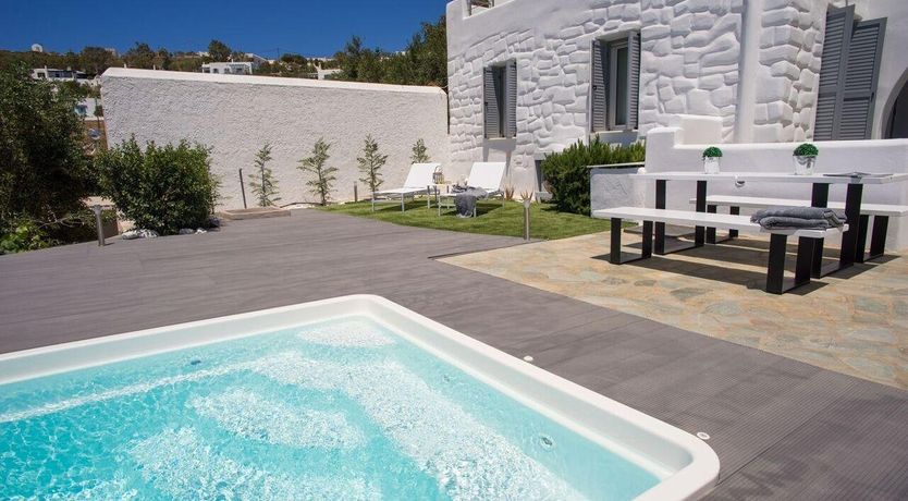 Photo of Watching the Ships Roll In