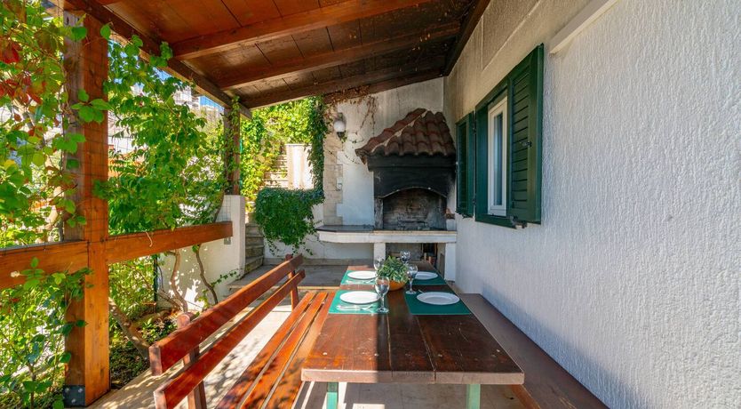 Photo of Blue All Around