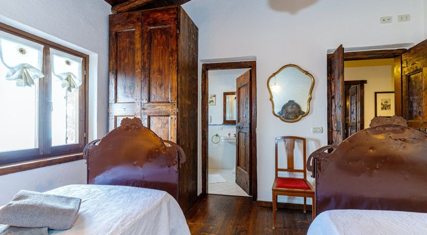 Photo of Garda Guardian