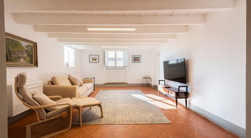 Photo of Terracotta & White Wood