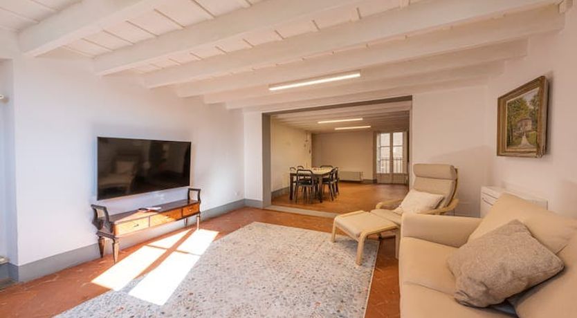 Photo of Terracotta & White Wood