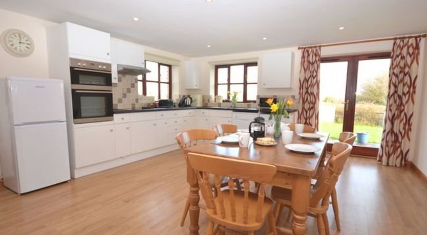 Photo of 3 Bed in Kington Magna