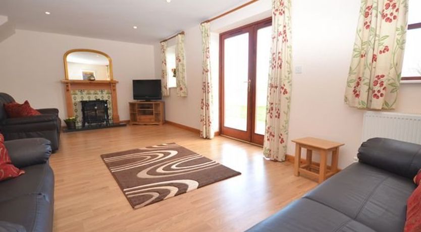 Photo of 3 Bed in Kington Magna