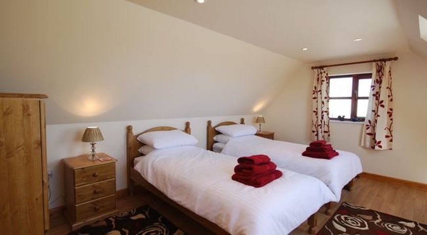 Photo of 3 Bed in Kington Magna