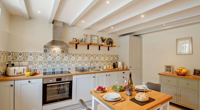 Photo of 1 Bed in Llanfairtalhaiarn