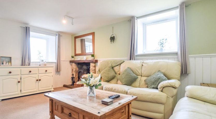 Photo of 3 Bed in Newton-on-Rawcliffe