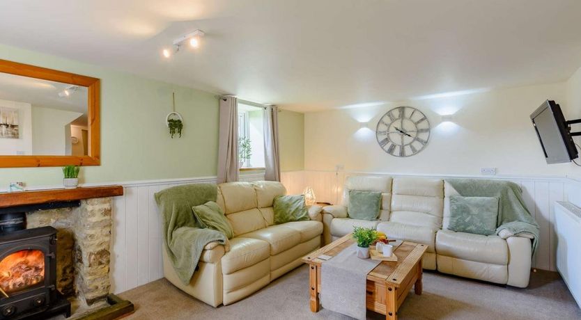 Photo of 3 Bed in Newton-on-Rawcliffe