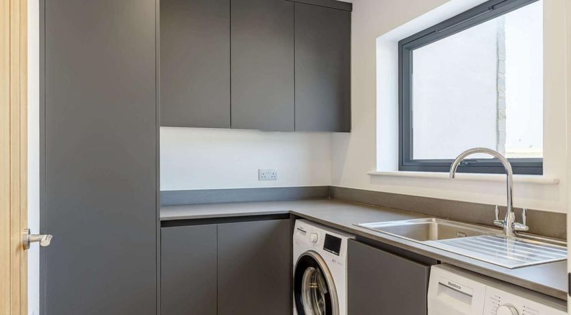 Photo of 4 Bed in Bude