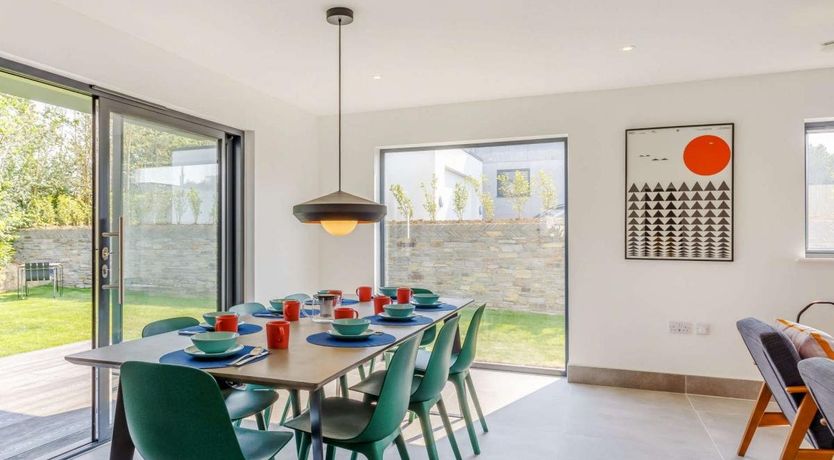 Photo of 4 Bed in Widemouth Bay