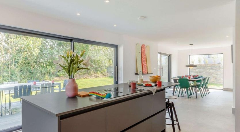 Photo of 4 Bed in Widemouth Bay