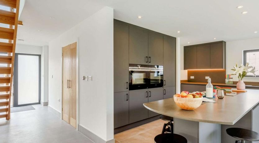 Photo of 4 Bed in Widemouth Bay