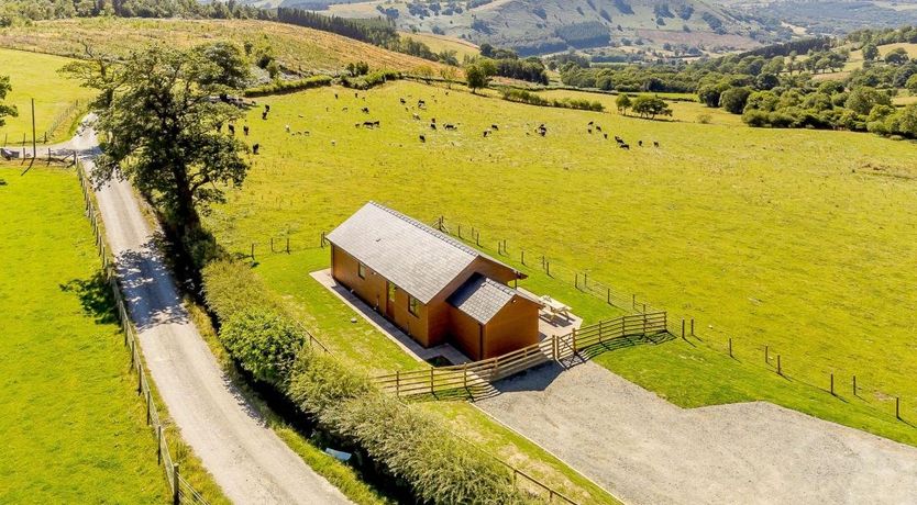 Photo of 2 Bed in Doldowlod