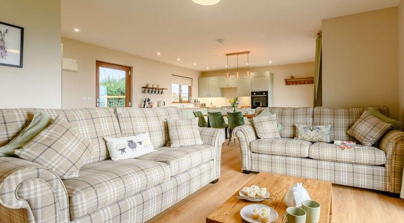 Photo of 2 Bed in Doldowlod