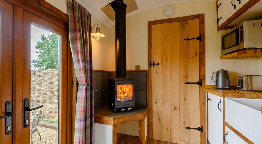 Photo of 1 Bed in Lamphey