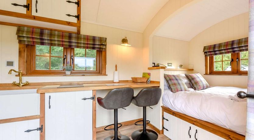 Photo of 1 Bed in Lamphey