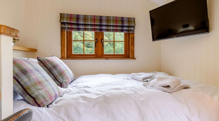 Photo of 1 Bed in Lamphey