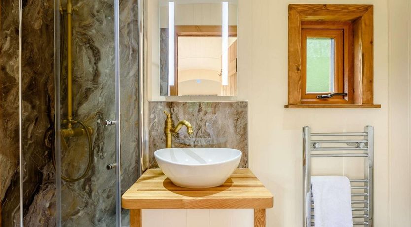 Photo of 1 Bed in Lamphey