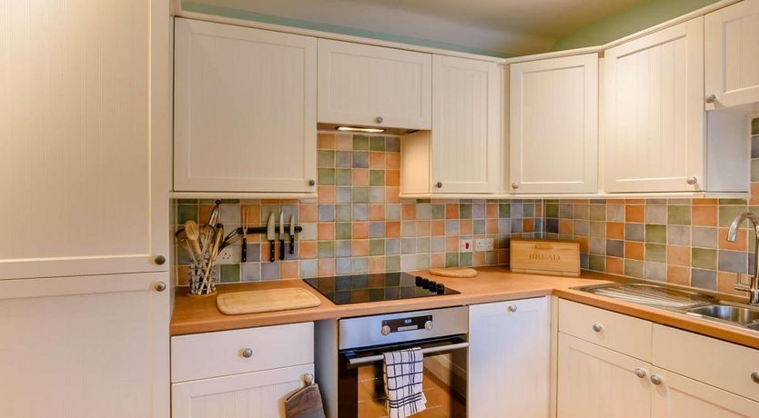 Photo of 3 Bed in Newton-on-Rawcliffe