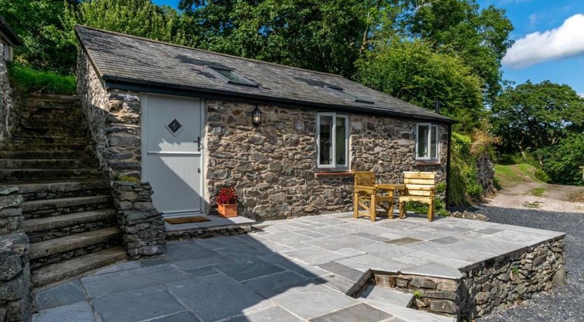 Photo of 1 Bed in Llanfairtalhaiarn