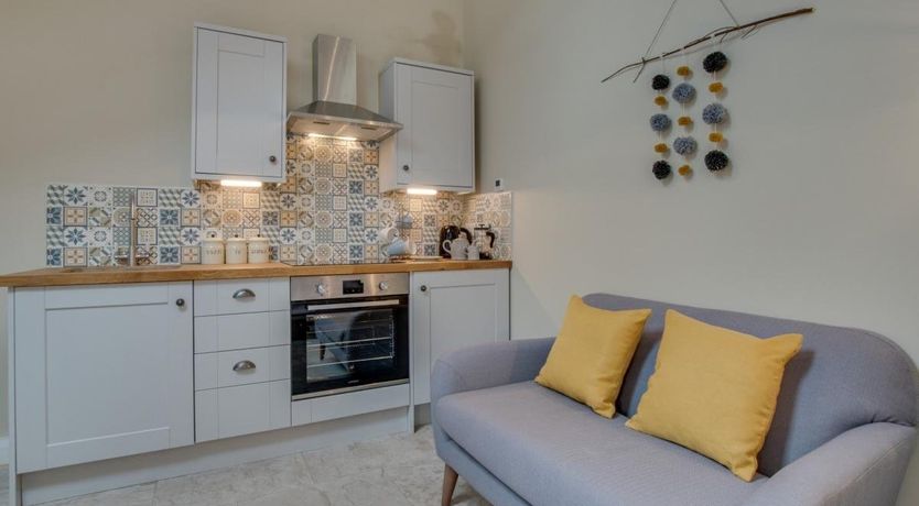 Photo of 1 Bed in Llanfairtalhaiarn