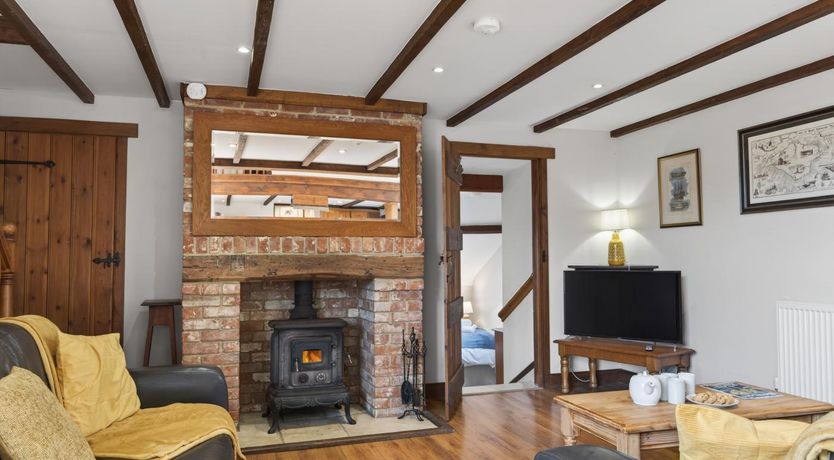 Photo of 4 Bed in Newport