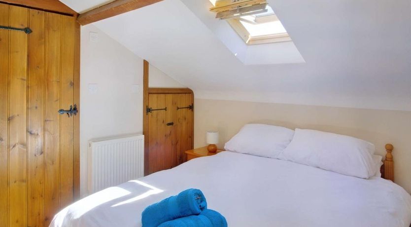 Photo of 4 Bed in Porchfield