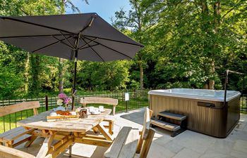 4 Bed in Abergele Holiday Cottage