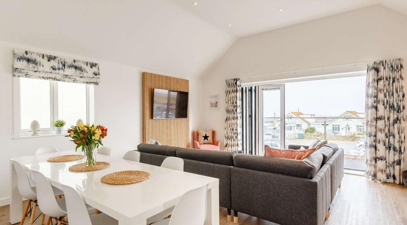 Photo of 4 Bed in Westward Ho