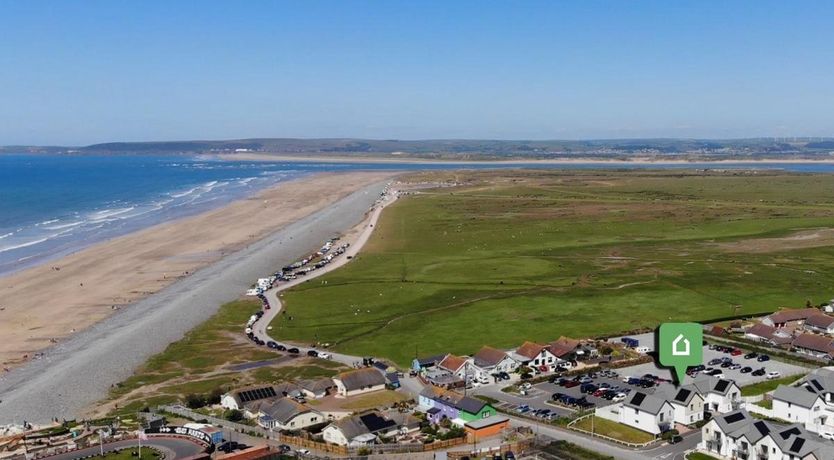 Photo of 4 Bed in Westward Ho