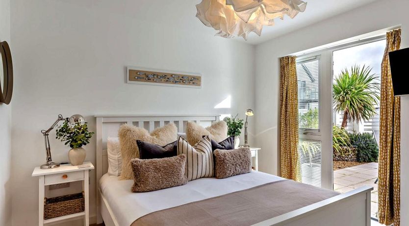 Photo of 3 Bed in Westward Ho