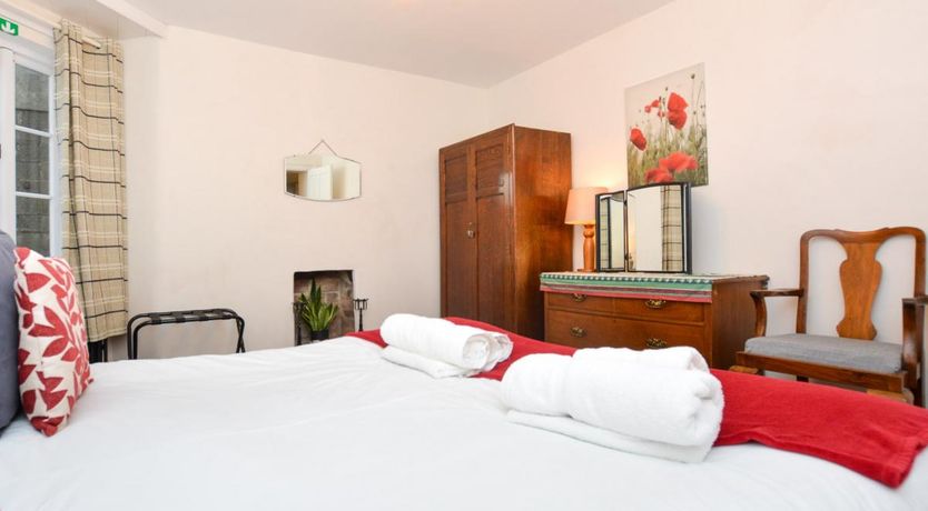 Photo of 4 Bed in Wootton Fitzpaine