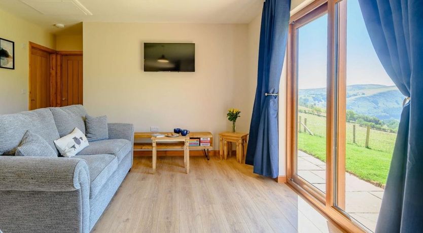 Photo of 2 Bed in Doldowlod