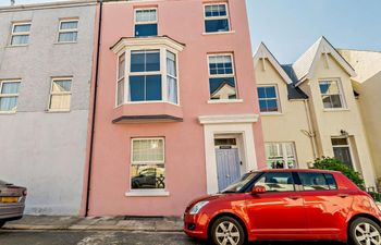 5 Bed in Tenby Holiday Cottage