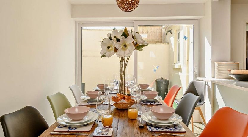 Photo of 5 Bed in Tenby