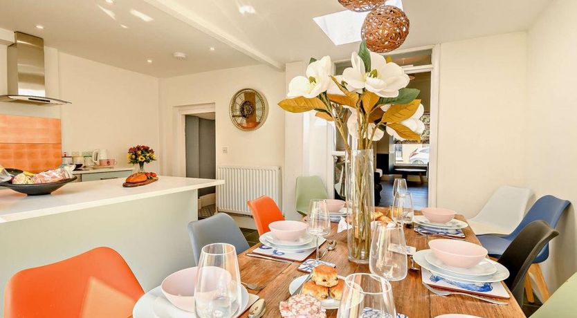 Photo of 5 Bed in Tenby