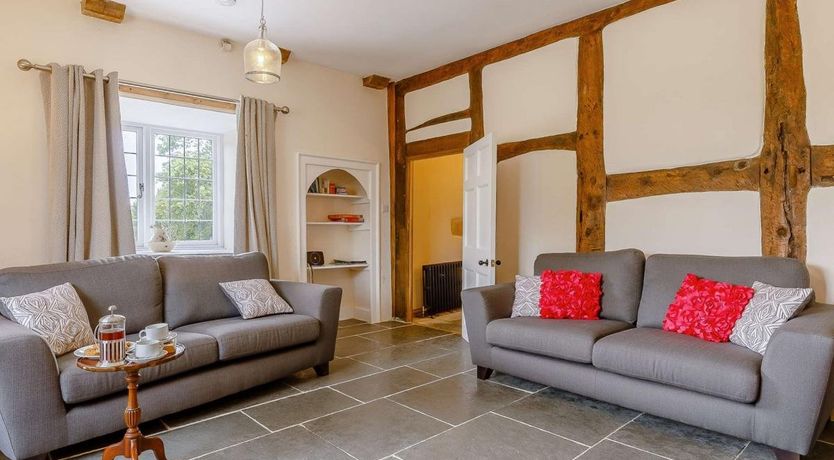 Photo of 3 Bed in Wootton Fitzpaine