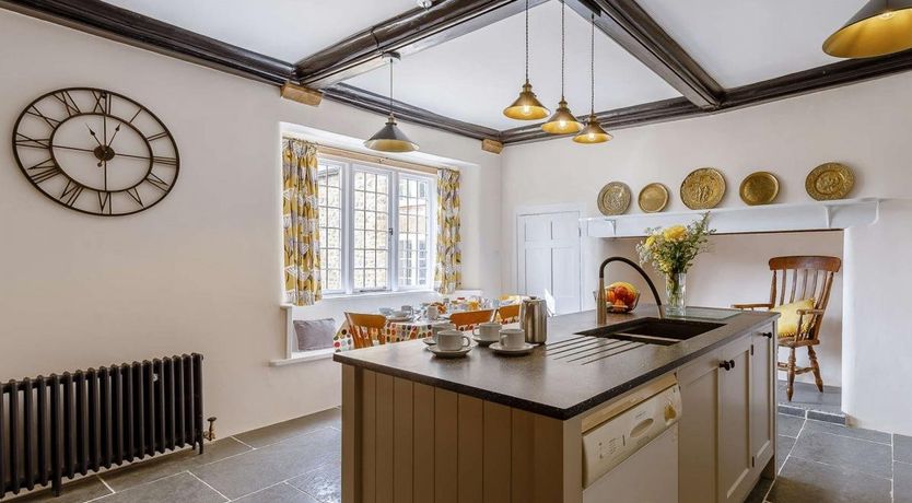 Photo of 3 Bed in Wootton Fitzpaine