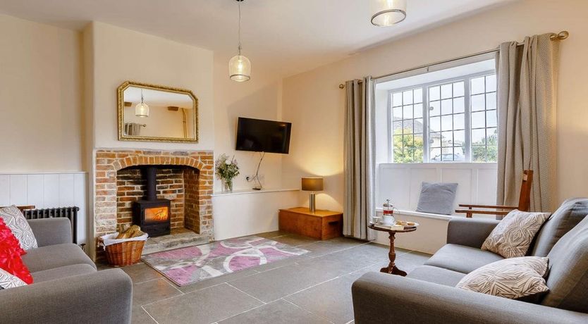 Photo of 3 Bed in Wootton Fitzpaine