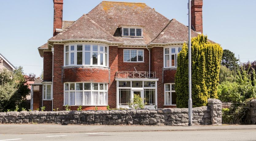 Photo of Seawinds 2a