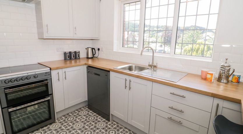 Photo of Seawinds 2a