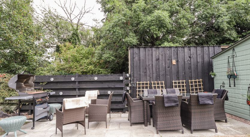 Photo of 16 Fairfield Road