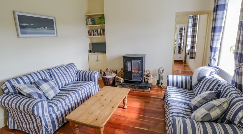 Photo of Carpenter’s Cottage