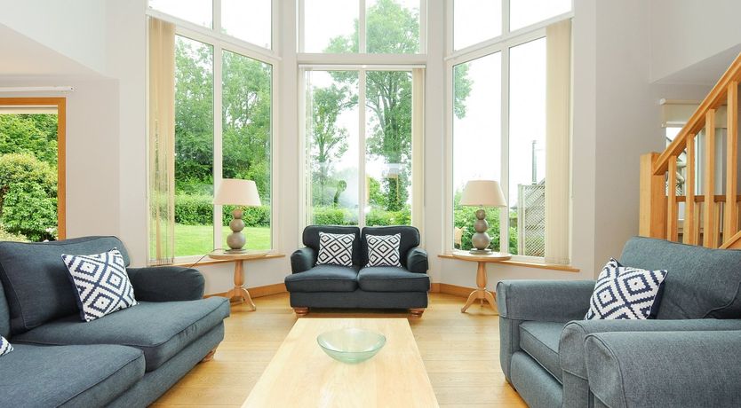 Photo of Swandown, 14 Goldenhaye