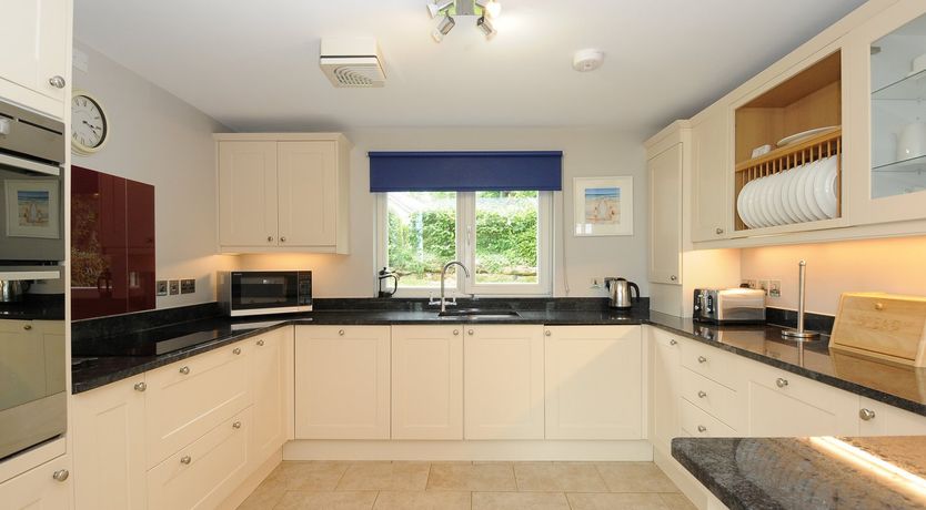 Photo of Swandown, 14 Goldenhaye