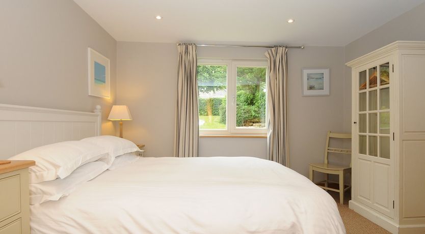 Photo of Swandown, 14 Goldenhaye