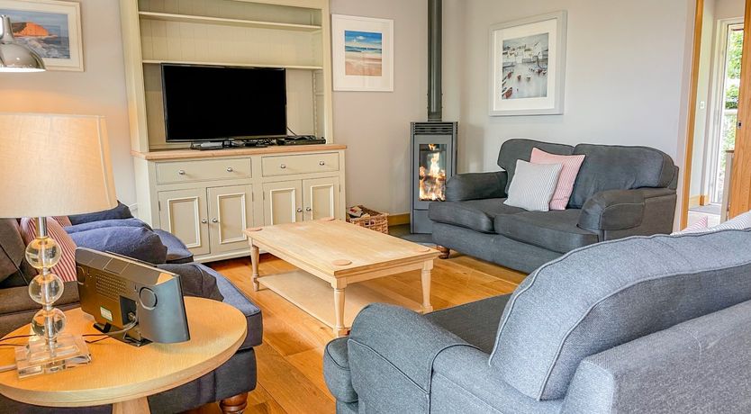 Photo of Swandown, 19 Poldon