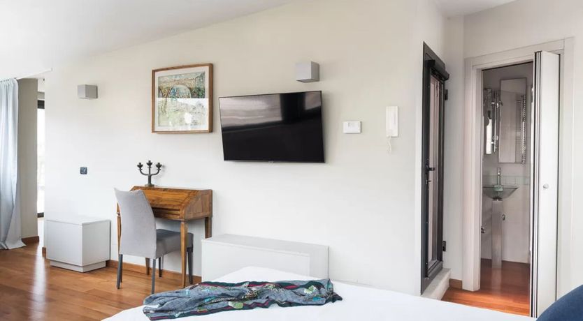 Photo of Key to the Eternal City