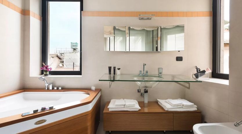 Photo of Key to the Eternal City