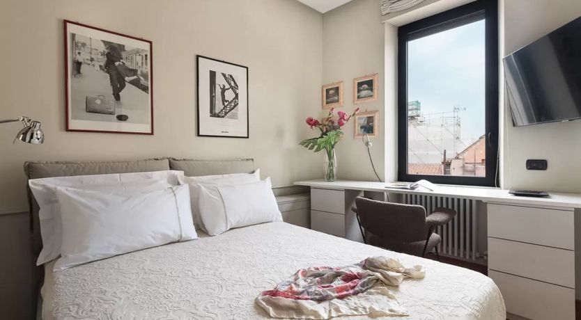 Photo of Key to the Eternal City